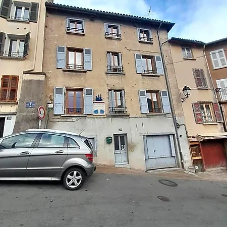 La Chaloupe 4 3* Thiers